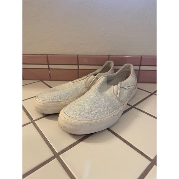 Vans Classic Slip-On Women's Shoes Iridescent White Sneakers Size 10 - Picture 1 of 7